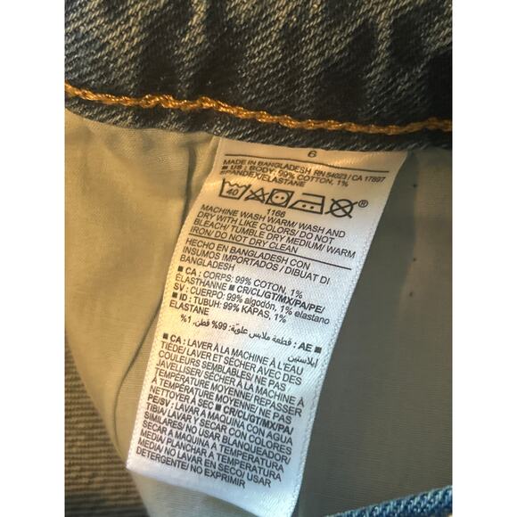 NWT Old Navy Women's Denim Shorts Blue O.G. Straight Size 6 - Picture 5 of 6